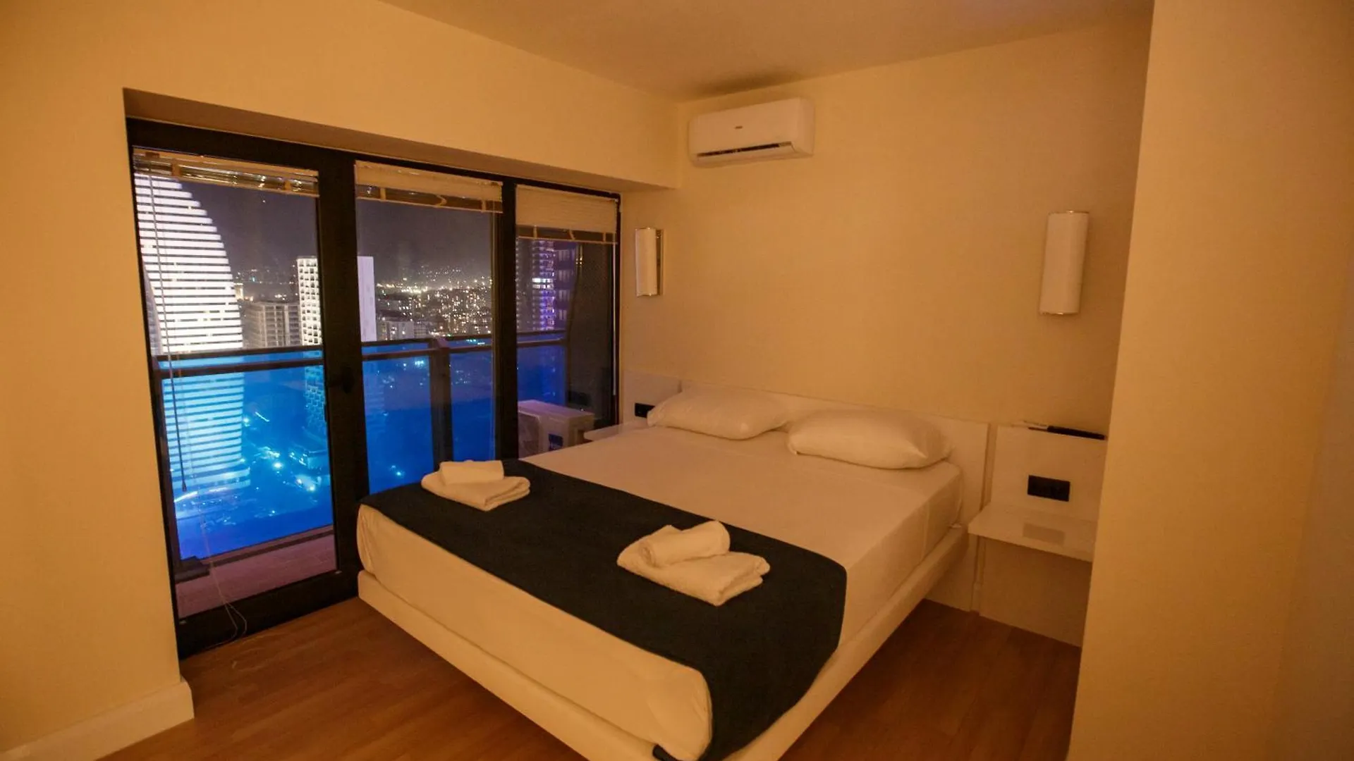Panorama Sea View Orbi City Aparthotel Batumi